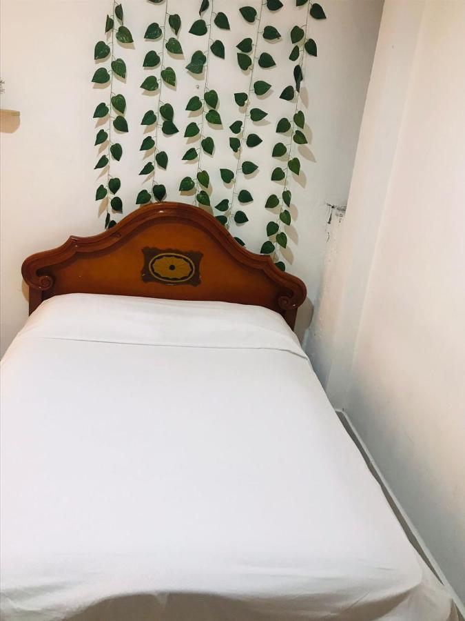 Hostal La 18 Pereira Esterno foto