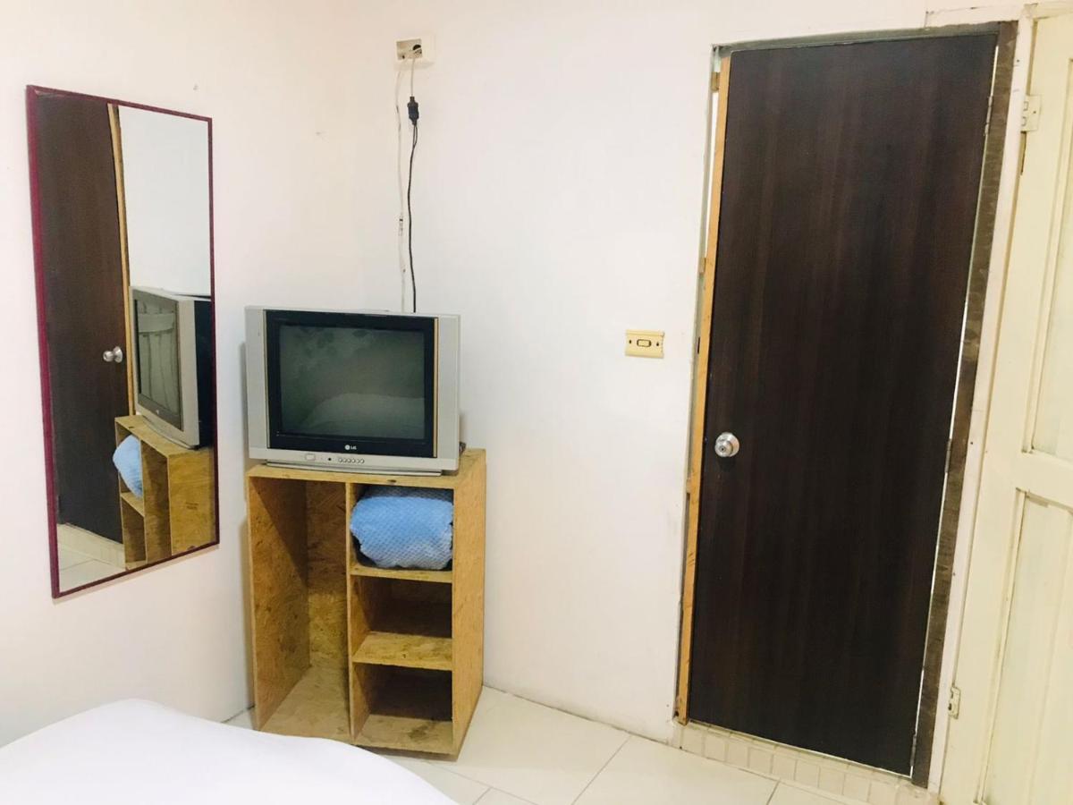 Hostal La 18 Pereira Esterno foto