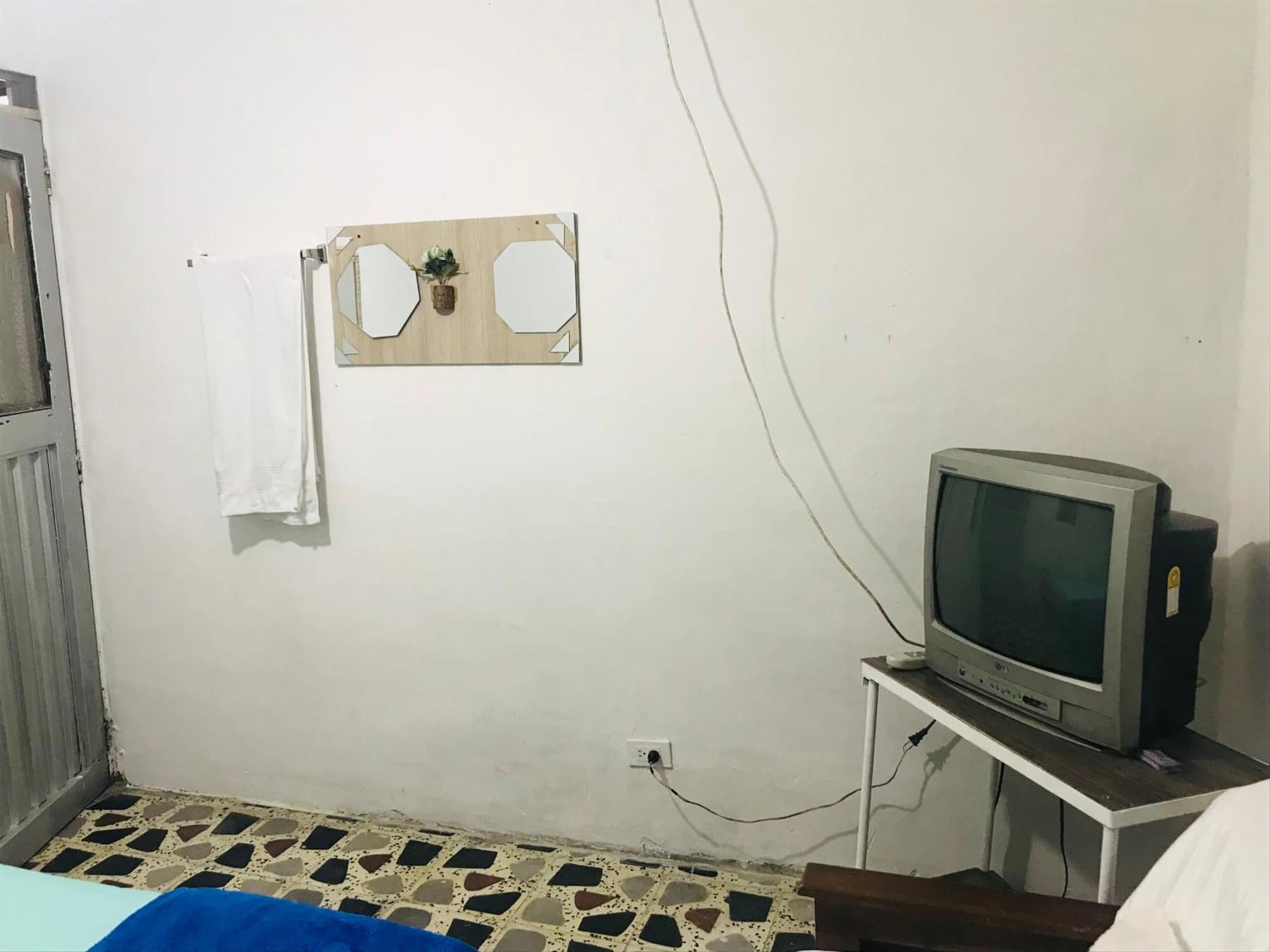 Hostal La 18 Pereira Esterno foto